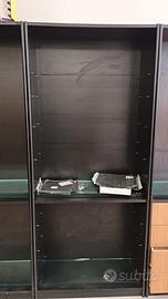 Mobile  con mensole in vetro