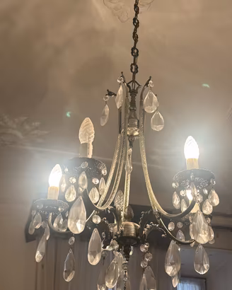 Lampadario a sospensione in stile classico