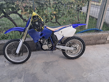 Yamaha 250 yz del 2001 cattivo , semplice , fedele
