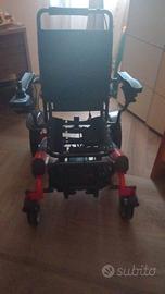 sedia a batteria per persone diversamente abile