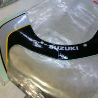ADESIVO CUPOLINO GSX-R 750 01-03 SUZUKI 68275-35F1