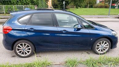 BMW 225XE A.T. con € 11.239 di accessori