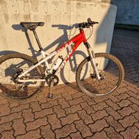 mtb  kona