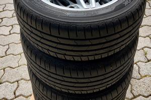 Cerchi lega Ford Fiesta + pneumatici pari al nuovo