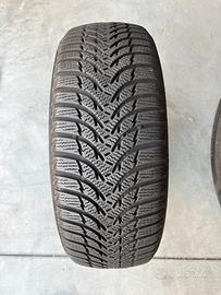 Gomma invernale Kumho 205/55 R16 – 90% battistrada