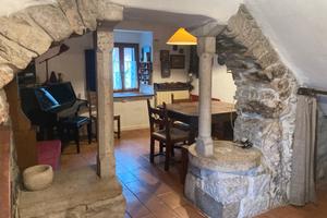 Casa storica accostata a Santa Croce - Trieste