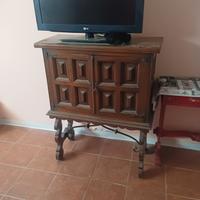 mobile vintge porta tv