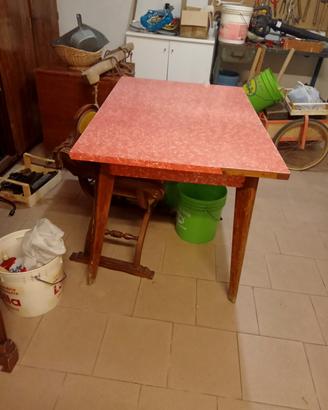 Tavolo da cucina 