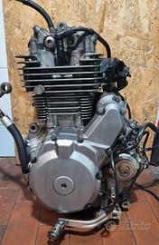 Suzuki dr 350 motore
