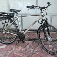 Bici da uomo elettrica funzionante