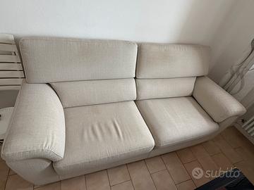 Divano  in tessuto sfoderabile