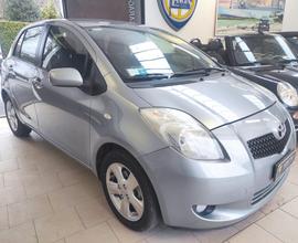 Toyota Yaris 1.0 5 porte Sol