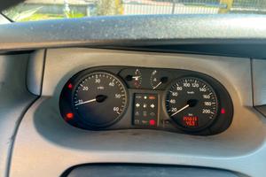 Renault traffic 2002