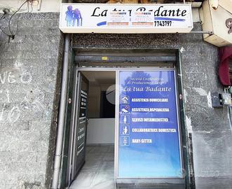 NEGOZIO A NAPOLI