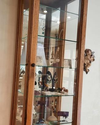 Vetrinetta antica in legno