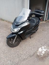 Yamaha mayesty 400