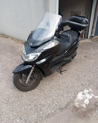 Yamaha mayesty 400