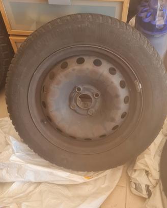 2 cerchi fiat Grande punto 15" 