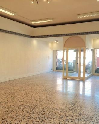 Ampissimo locale in pieno centro a Capoterra