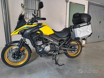 Suzuki V Strom 650 XT
