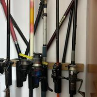 Lotto attrezzatura da pesca – Canne + mulinelli –