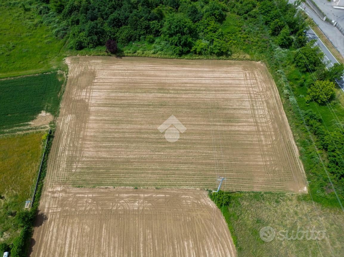 TER. AGRICOLO A TREZZANO ROSA - Vista 2