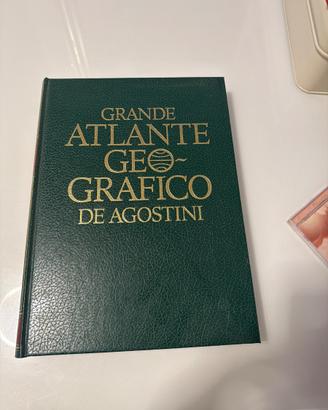 Grande atlante geografico De Agostini