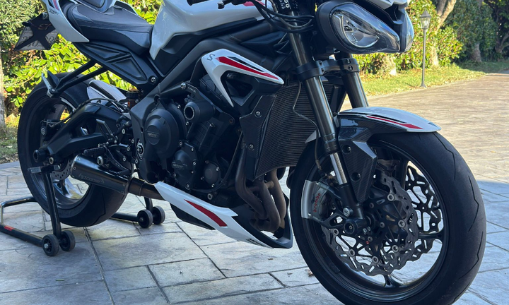 Triumph street triple 660 s DEPOTENZIATA