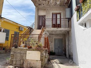 CASA DI CORTE A SANT'ANASTASIA