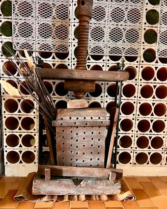 Vecchio torchio vintage