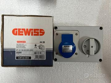 Gewiss GW66004 presa interbl. 2P+T 16A completa