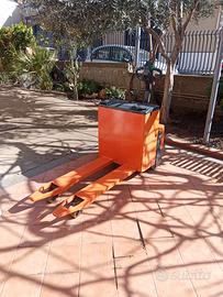 transpallet elettrico 1800kg batterie nuove