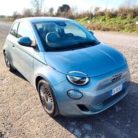 Fiat 500e icon + 42 kW con garanzia fino 12/25