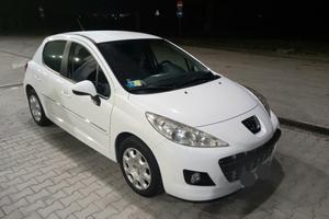 peugeot 207  diesel anche per neo patentati 
