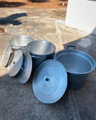 Set di pentoloni in alluminio