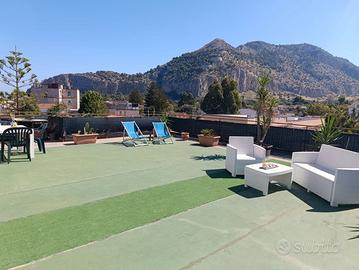 Valdesi/Mondello bivani attico con terrazzo panora
