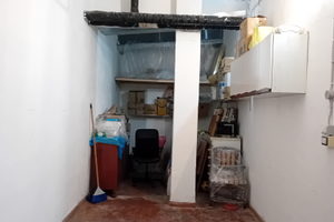 Box auto Via Val Maggia 20 mq