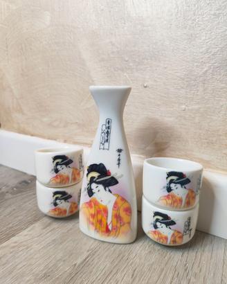 Set sake di porcellana con Geisha