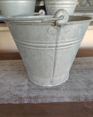Secchio Zincato h. 25,5, base 21 e superiore 32 cm