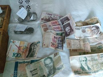 Carta moneta e moneta