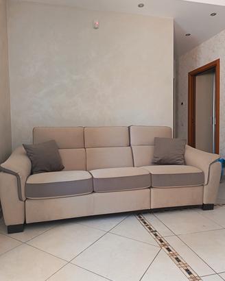 Divano in nabuk 3 posti
