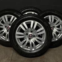Cerchi in lega R15 + pneumatici