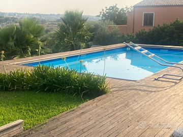 Casa con piscina a modica