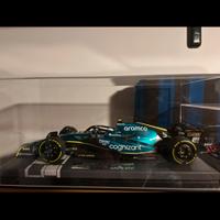 Vettel 1:18 minichamps,no spark/ bbr/looksmart