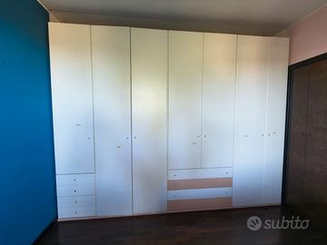 Armadio Bianco Grande 3.3m (Smontato - Piano T)