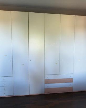 Armadio Bianco Grande 3.3m (Smontato - Piano T)