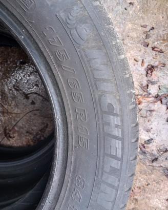 cherchi più gomme 185 65 15 / 175 65 15