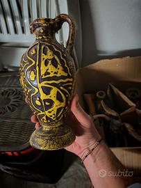 Vasi in arte africana 