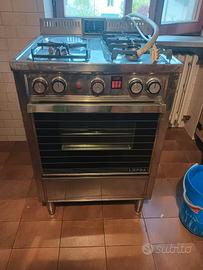 piano cottura a gas con forno 