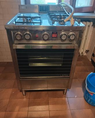 piano cottura a gas con forno 